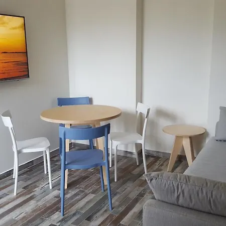 דירה Amarina Emotion מרינה די פיאטרסנטה